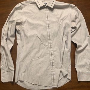 Bar III Extra Slime button up dress shirt. 15 1/2